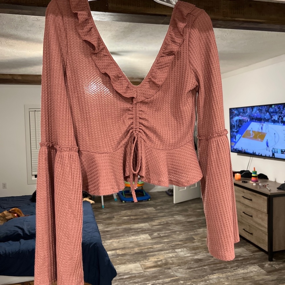 Flared long sleeve cropped blouse